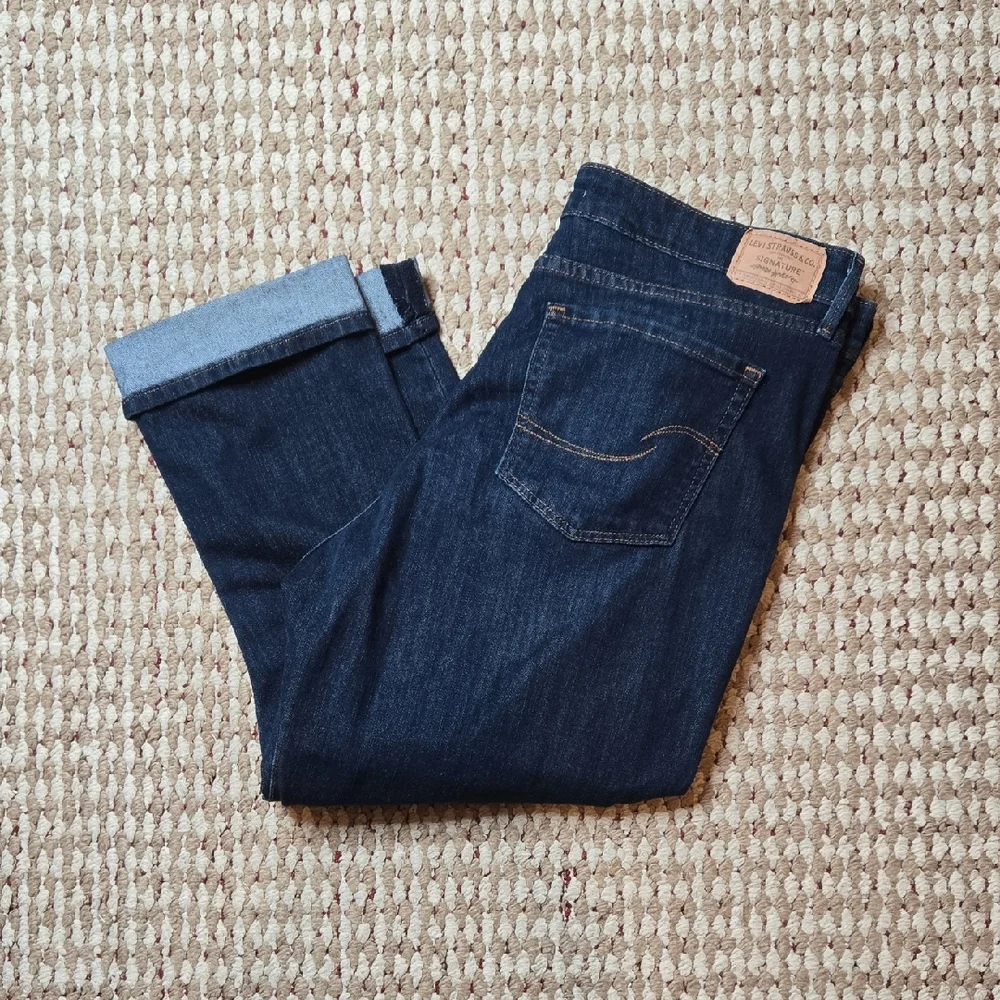 Levi's Levi Strauss Signature Mid Rise Size 14 Plus Size Capri Denim Pants Jeans - Picture 1 of 2